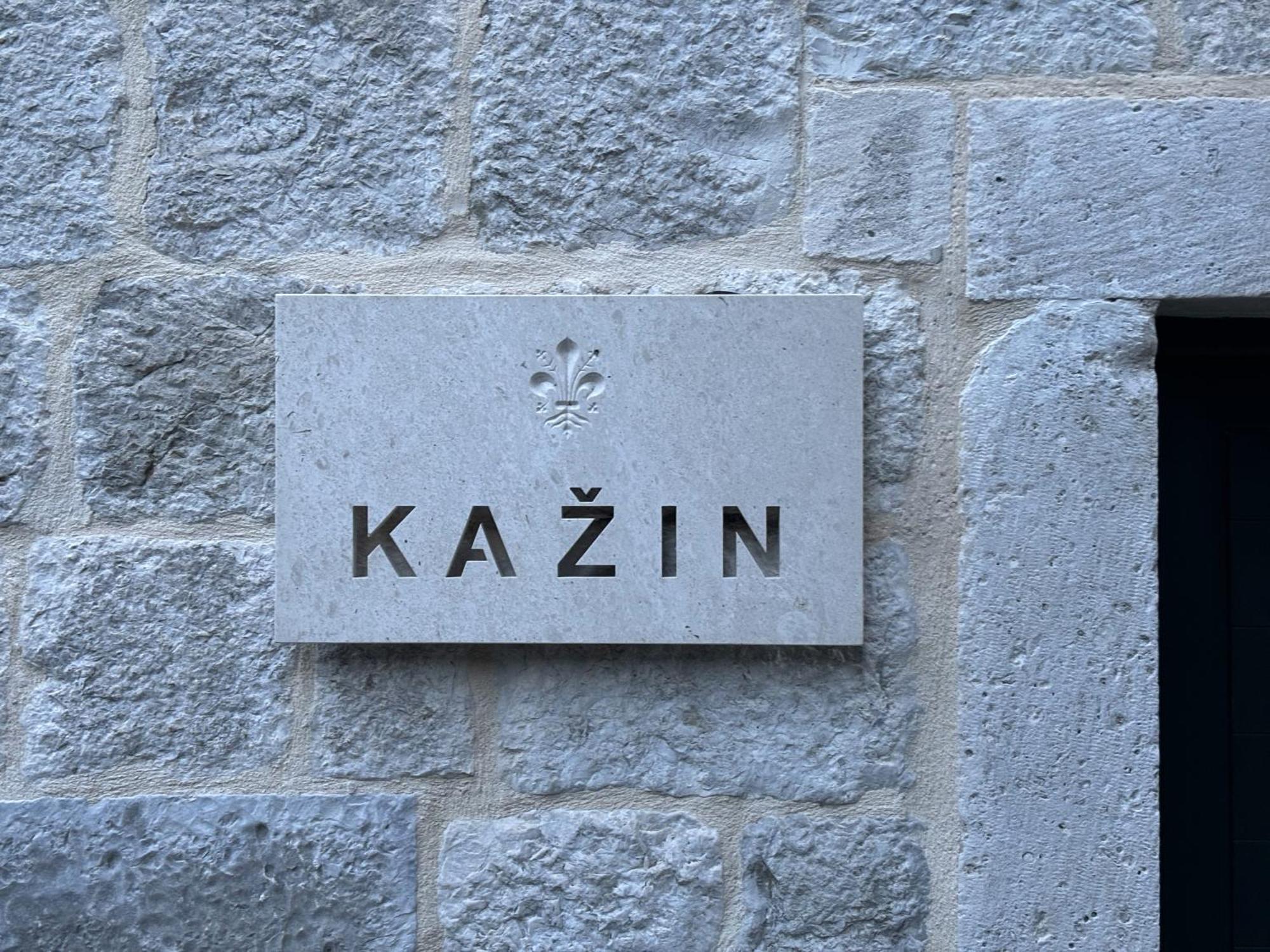 Kazin Supreme Hotel โกตอร์ ภายนอก รูปภาพ